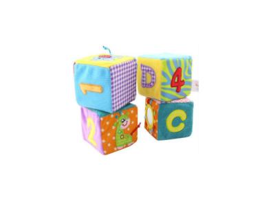 應該怎么去挑選嬰兒玩具?